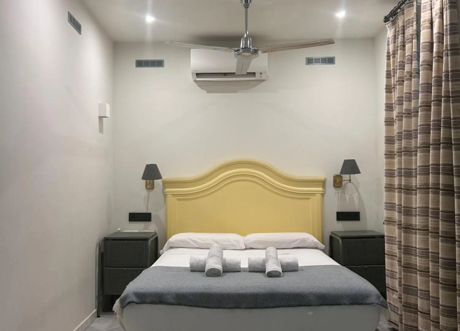 Turistic Apartment Sevillanos Sl Seville